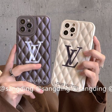 Lv Louis Vuitton iphone 18 pro max jacket case quilted leather full print back lv iphone 18 pro 17 16 15 for women designer phone cover style edition Lv Louis Vuitton iphone 18 pro max jacket case quilted leather full print back lv iphone 18 pro 17 16 15 for women designer phone cover style edition