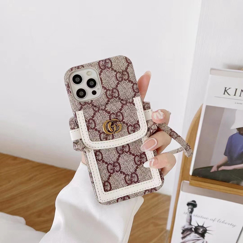Lv Louis Vuitton iphone 18 pro max card holder case embossed case - card slot view 4