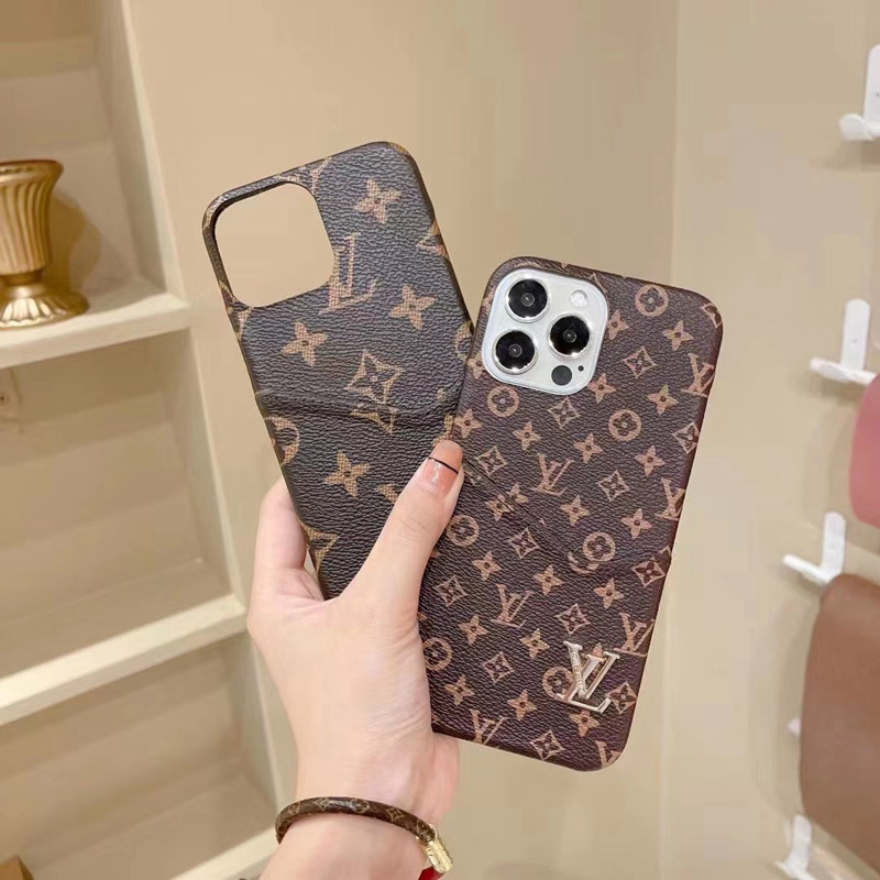 Lv Louis Vuitton iphone 18 pro max jacket case quilted leather case - card slot view 4