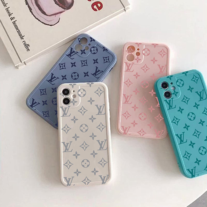 Lv Louis Vuitton iphone 18 pro max jacket case embossed case - full print back view 3