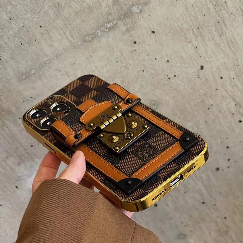 Lv Louis Vuitton iphone 18 pro max card holder case quilted leather case - card slot with wrist strap view 5 Lv Louis Vuitton iphone 18 pro max card holder case quilted leather case - card slot with wrist strap view 5