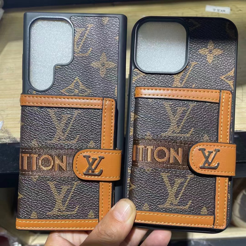 Lv Louis Vuitton iphone 18 pro max wallet case quilted leather case - card slot view 3