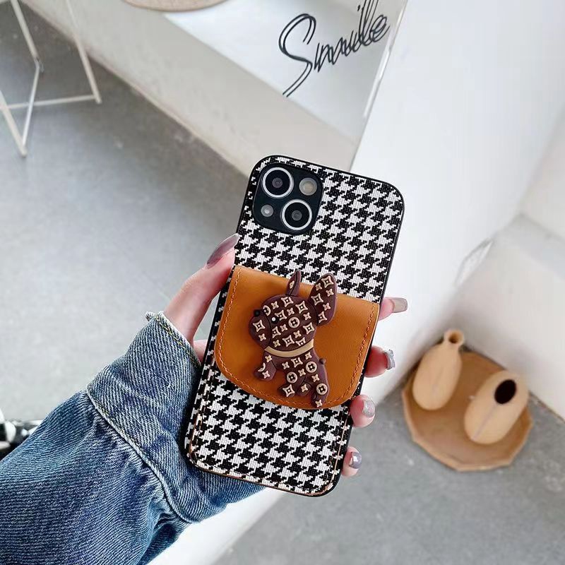 Lv Louis Vuitton iphone 18 pro max card holder case embossed case - card slot view 4