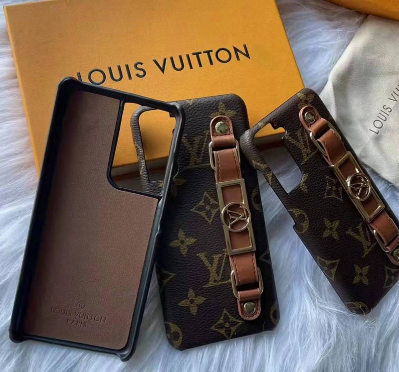 Lv Louis Vuitton iphone 18 pro max jacket case monogram case - full print back view 5 Lv Louis Vuitton iphone 18 pro max jacket case monogram case - full print back view 5